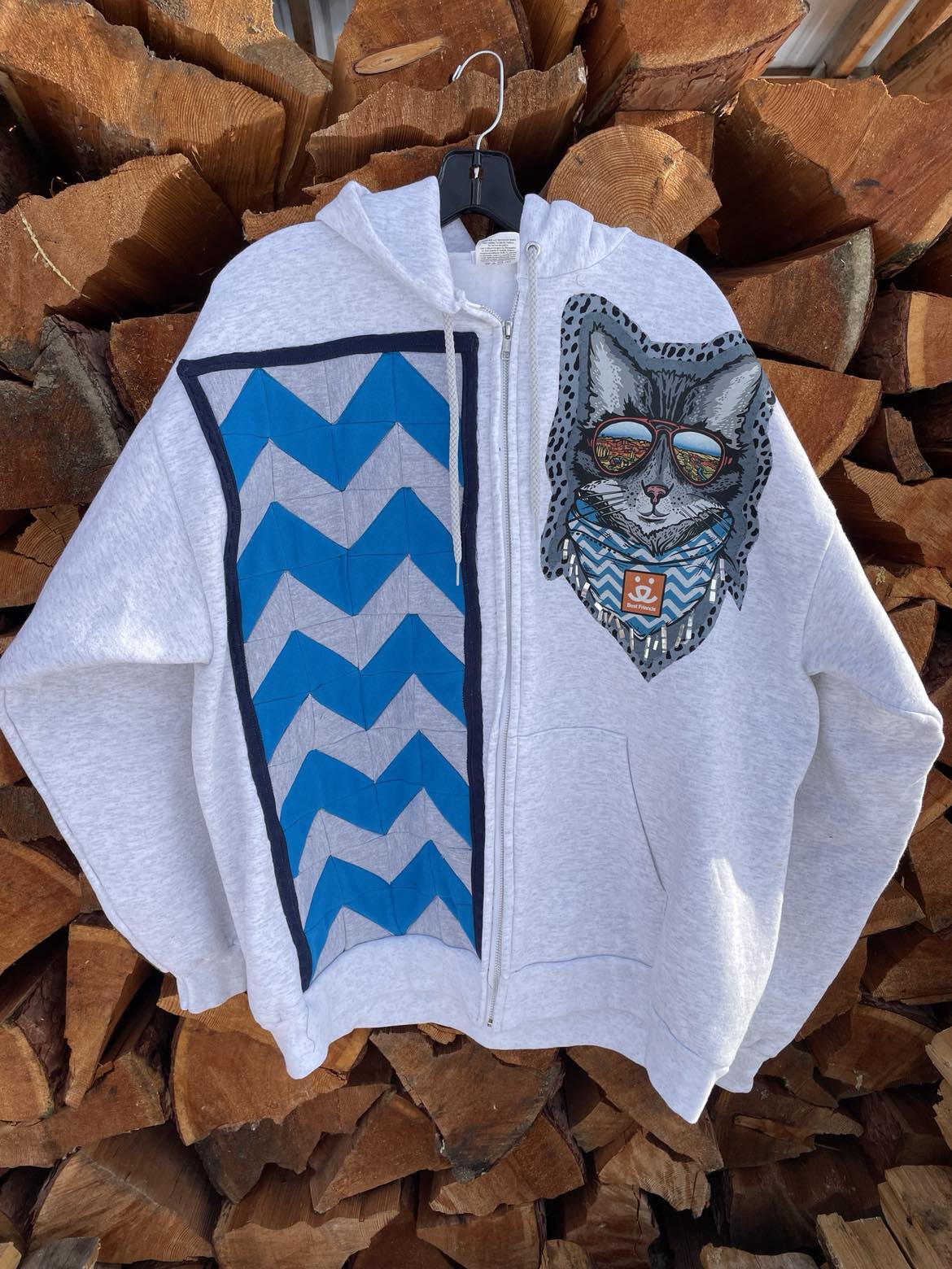 Chevron Cat HOODIE w/zipper