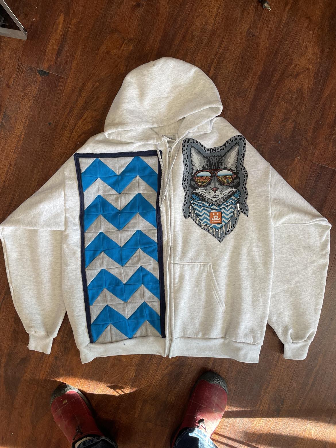 Chevron Cat HOODIE w/zipper