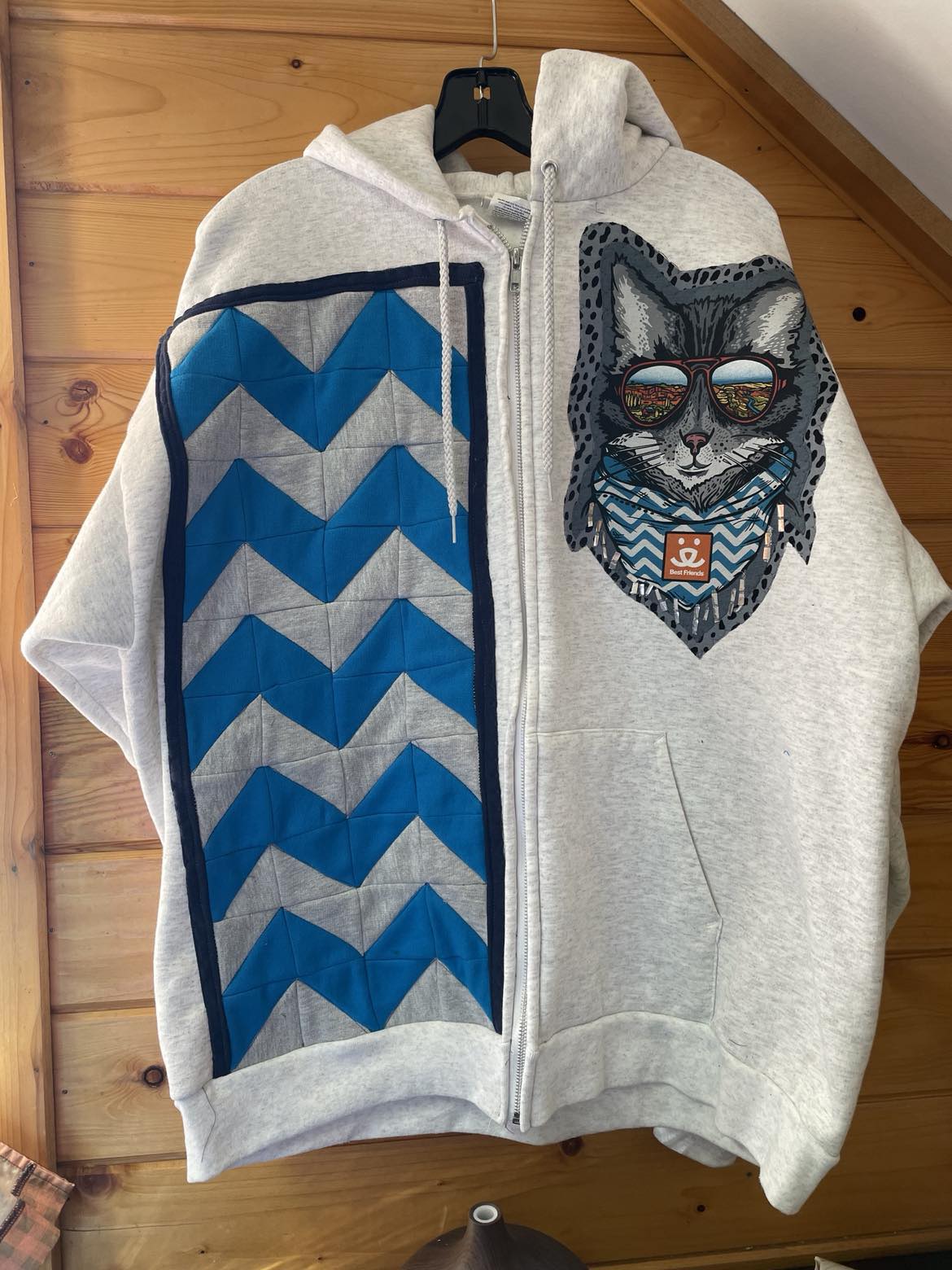 Chevron Cat HOODIE w/zipper