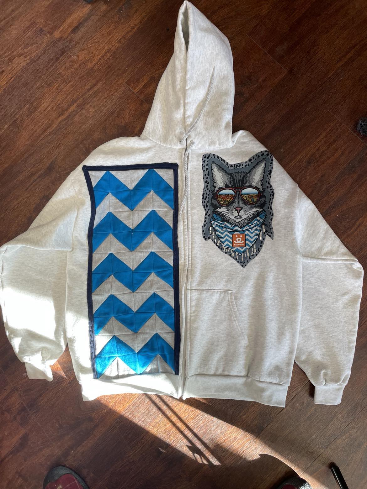 Chevron Cat HOODIE w/zipper