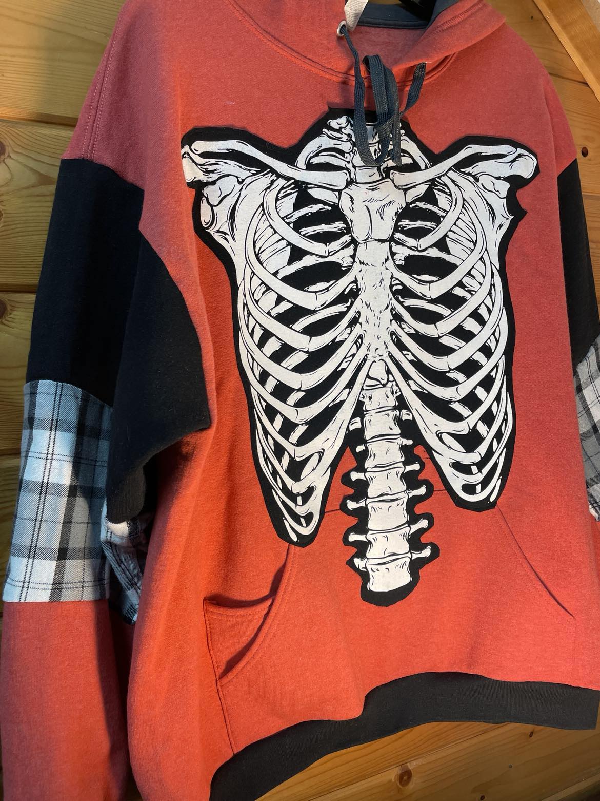 SKELLY: HOODIE