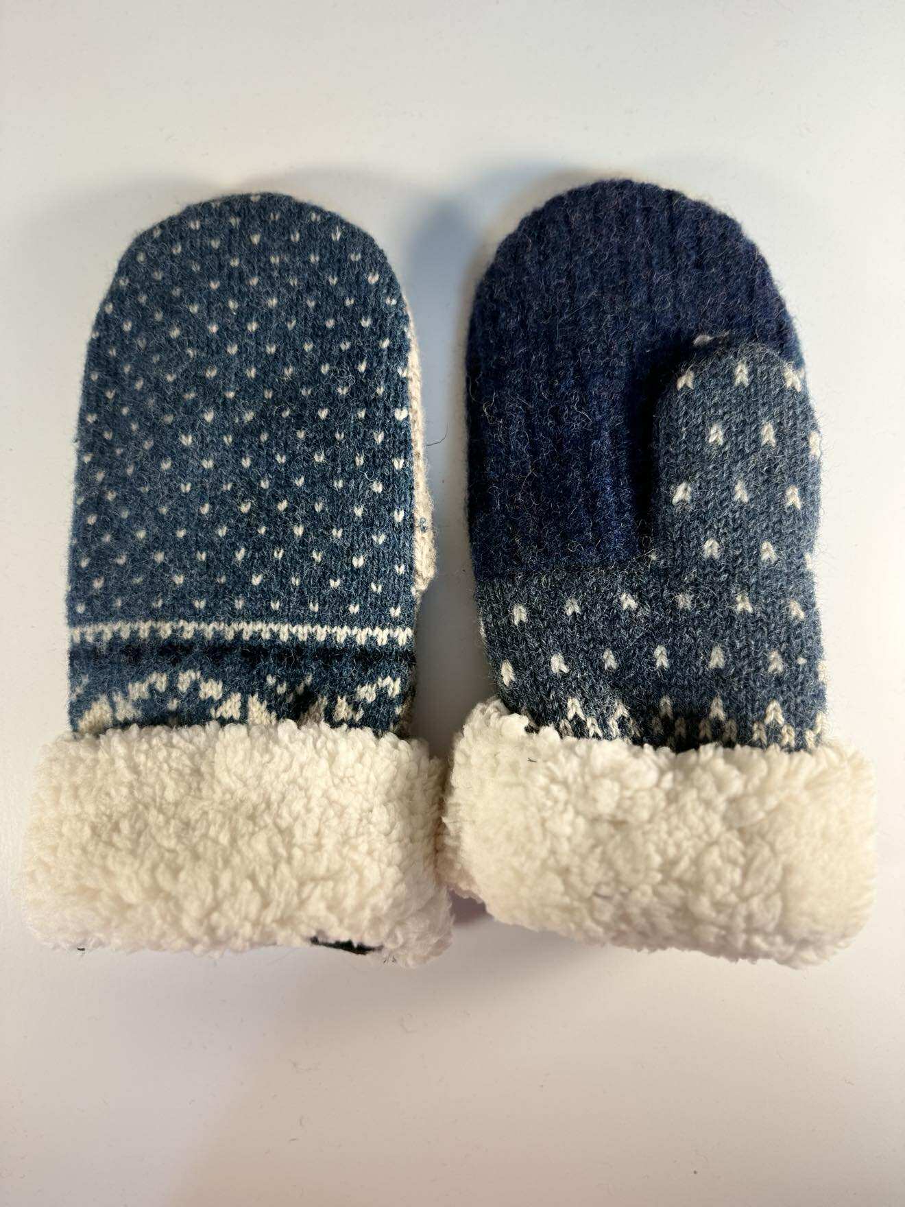 Blue Scandi 6
