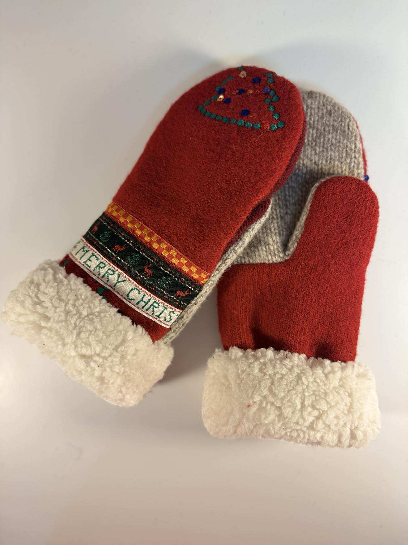 Christmas Mitt 2