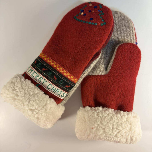 Christmas Mitt 2