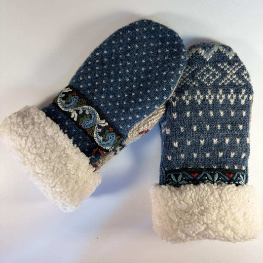 Blue Scandi 4