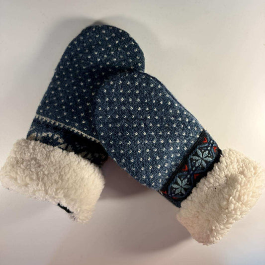 Blue Scandi 6
