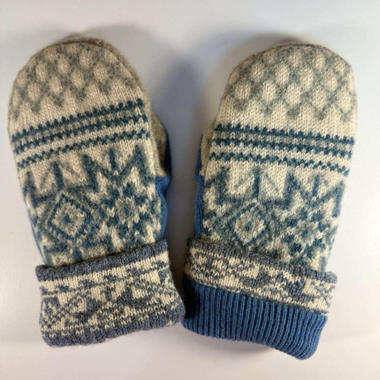 Light Blue Scandi 1