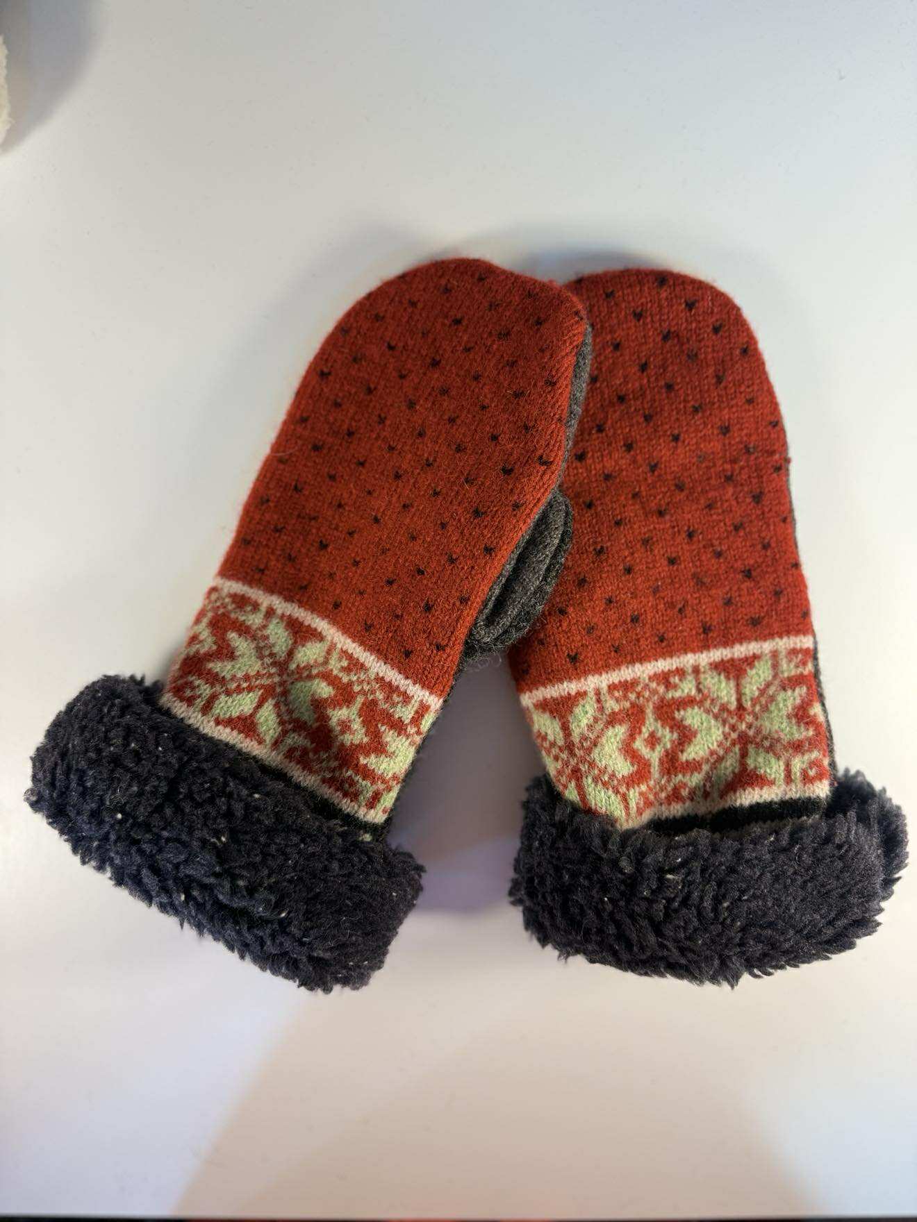 Christmas red 1