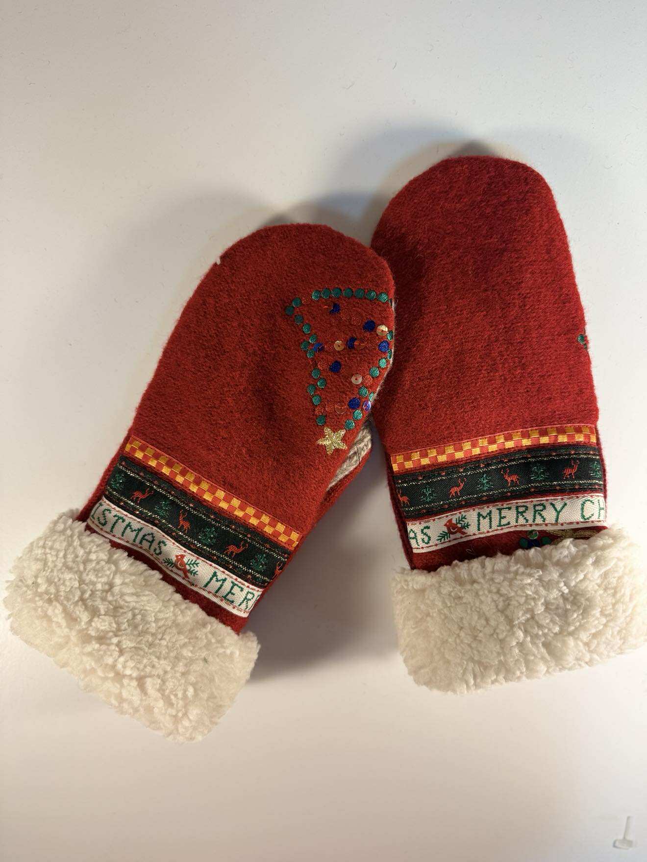Christmas Mitt 3